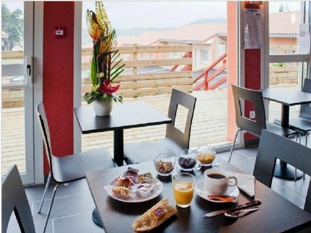 Hotel Cantal Cottages Saint-Georges  Luaran gambar